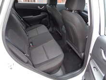 Hyundai KONA T-GDi MHEV SE Connect 