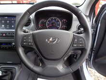 Hyundai i10 Premium SE 