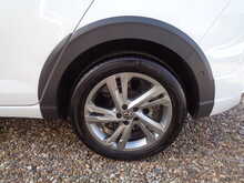 Volkswagen Taigo TSI R-Line 