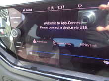 Volkswagen Taigo TSI R-Line 