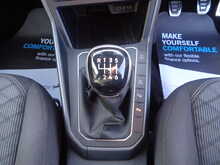 Volkswagen Taigo TSI R-Line 