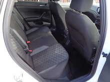 Volkswagen Taigo TSI R-Line 