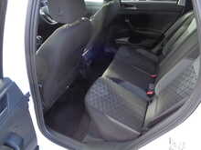 Volkswagen Taigo TSI R-Line 