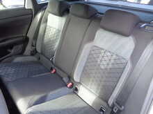 Volkswagen Taigo TSI R-Line 