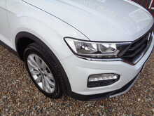 Volkswagen T-Roc TSI SE 