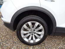 Volkswagen T-Roc TSI SE 