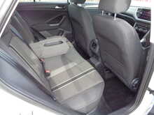 Volkswagen T-Roc TSI SE 