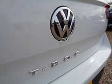 Volkswagen T-Roc TSI SE 