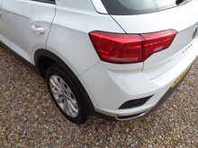 Volkswagen T-Roc TSI SE 