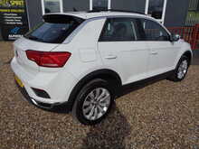 Volkswagen T-Roc TSI SE 
