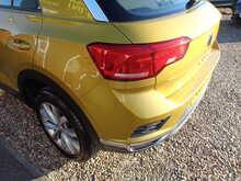 Volkswagen T-Roc TSI SE 