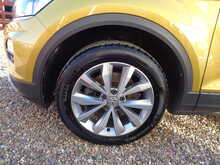 Volkswagen T-Roc TSI SE 