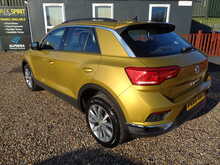 Volkswagen T-Roc TSI SE 