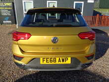 Volkswagen T-Roc TSI SE 