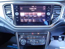 Volkswagen T-Roc TSI SE 