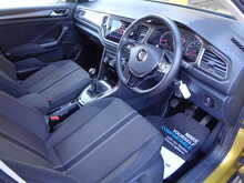 Volkswagen T-Roc TSI SE 