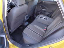 Volkswagen T-Roc TSI SE 