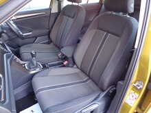 Volkswagen T-Roc TSI SE 