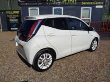 Toyota AYGO VVT-i x-pure 