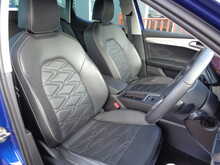 SEAT Leon eHybrid XCELLENCE Lux 