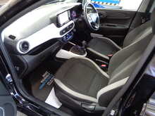 Hyundai i10 Premium 