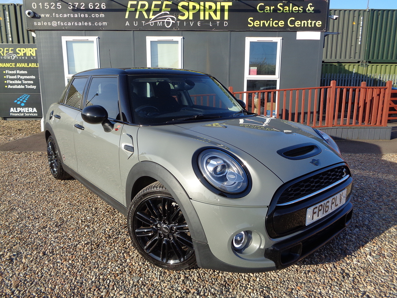 MINI 2.0 Cooper S Hatchback 5dr Petrol Auto Euro 6 (s/s) (192 ps)