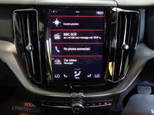 Volvo XC60 T5 Momentum 