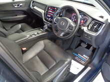 Volvo XC60 T5 Momentum 