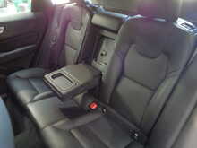 Volvo XC60 T5 Momentum 