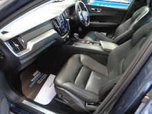 Volvo XC60 T5 Momentum 