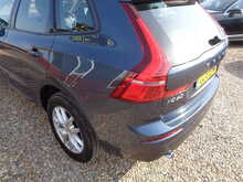 Volvo XC60 T5 Momentum 