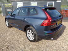 Volvo XC60 T5 Momentum 
