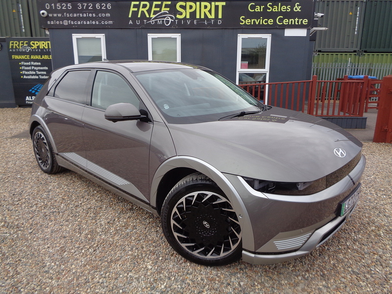 73kWh Ultimate Hatchback 5dr Electric Auto (217 ps)