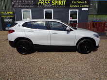 BMW X2 18i Sport 