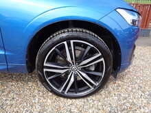 Volvo XC60 T5 R-Design Pro 