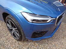 Volvo XC60 T5 R-Design Pro 