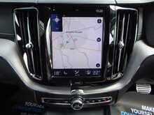 Volvo XC60 T5 R-Design Pro 