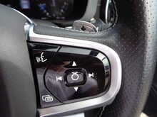 Volvo XC60 T5 R-Design Pro 