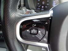Volvo XC60 T5 R-Design Pro 