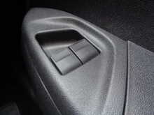 Toyota AYGO VVT-i x-play 