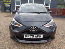Toyota AYGO VVT-i x-play 