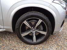 Volvo XC90 D5 R-Design 