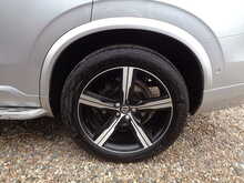Volvo XC90 D5 R-Design 