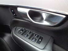 Volvo XC90 D5 R-Design 