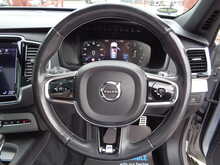 Volvo XC90 D5 R-Design 