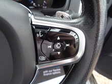 Volvo XC90 D5 R-Design 