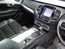 Volvo XC90 D5 R-Design 