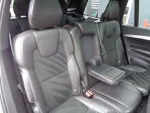Volvo XC90 D5 R-Design 