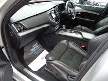 Volvo XC90 D5 R-Design 
