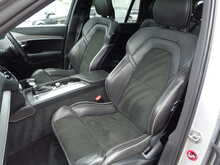 Volvo XC90 D5 R-Design 